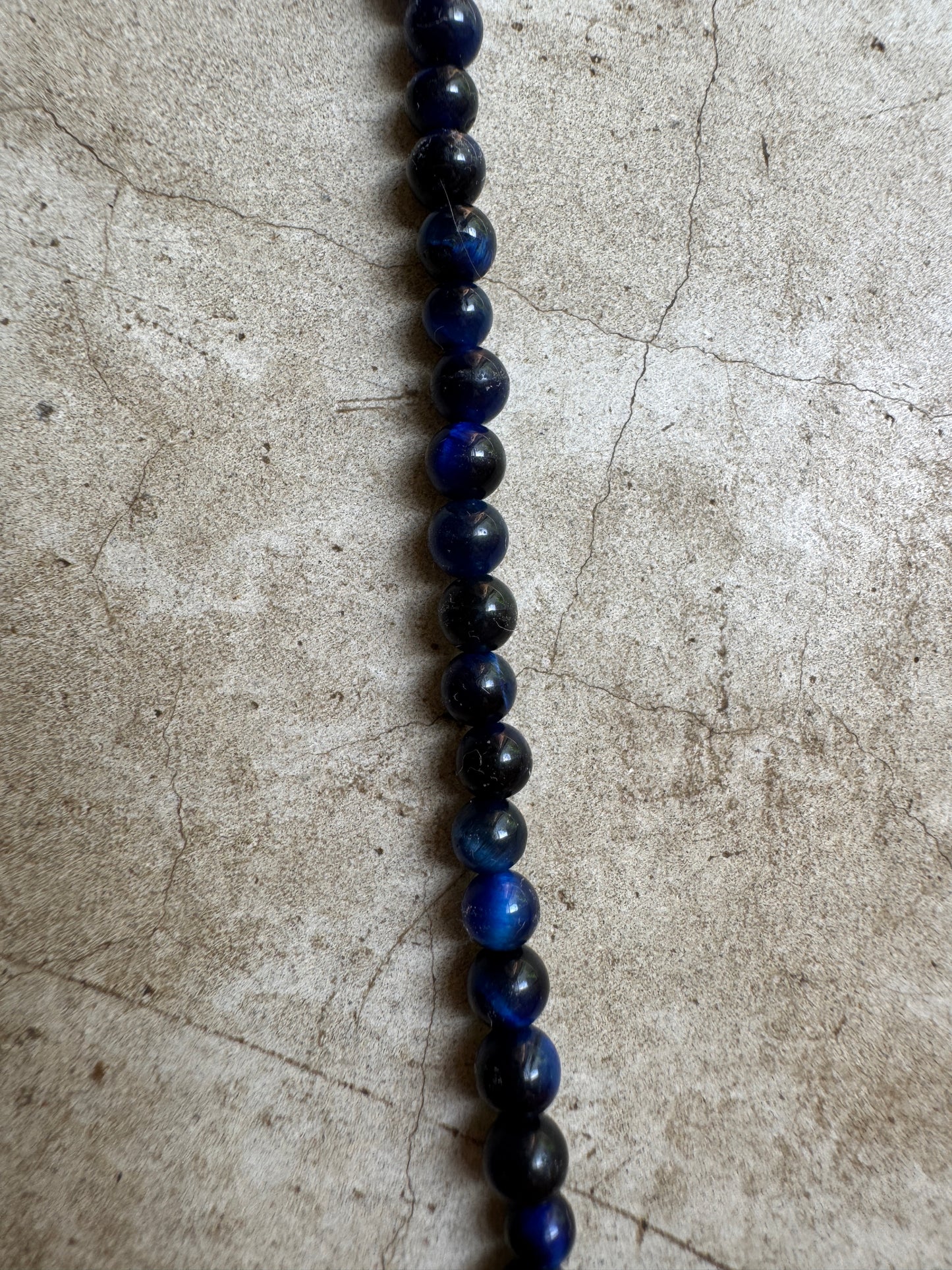 Royal blue - Unisex Necklace